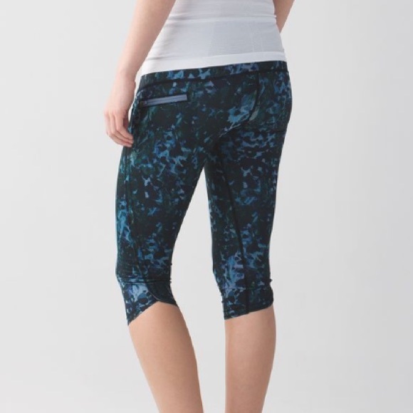 Lululemon Run: Top Speed Crop - Picture 8 of 9